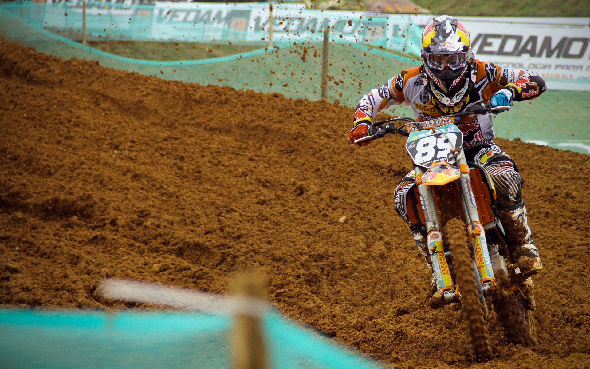 乌拉圭掀翻牙买加,巴雷拉成为关键先生