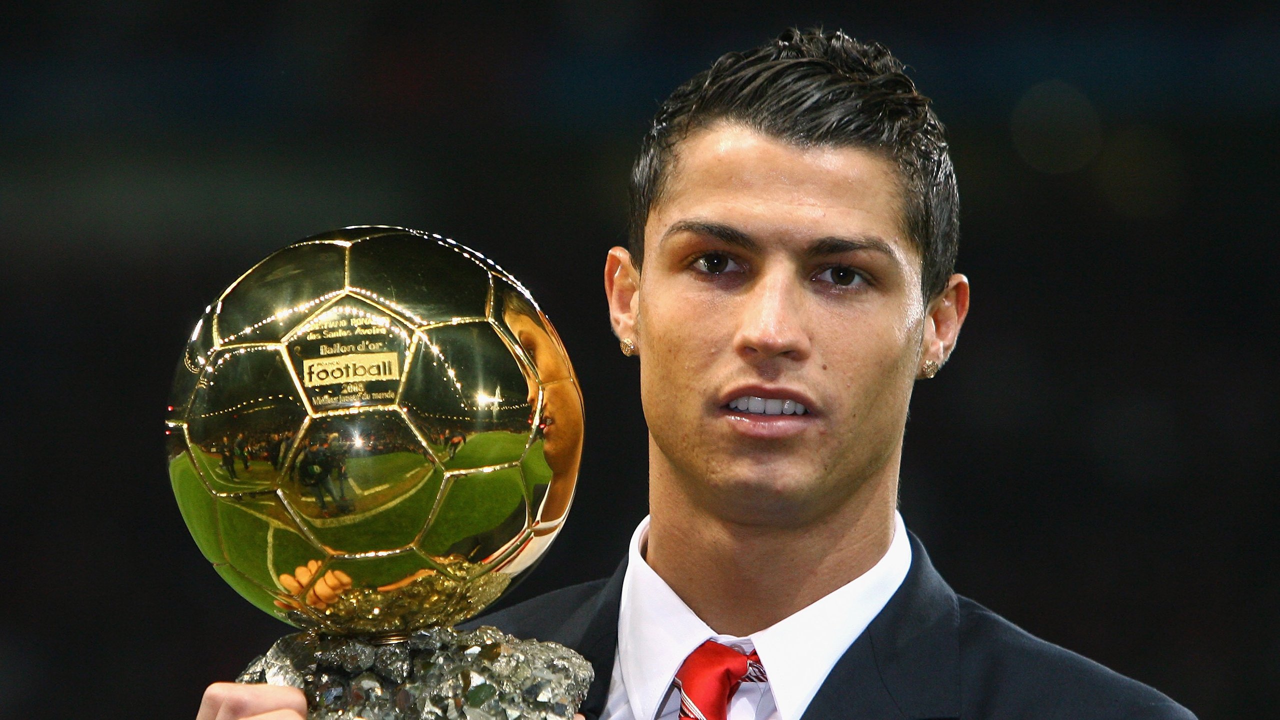 当足球撞上F1,弗拉霍维奇接管比赛的启示,与土耳其洪流冲垮勒沃库森的隐喻