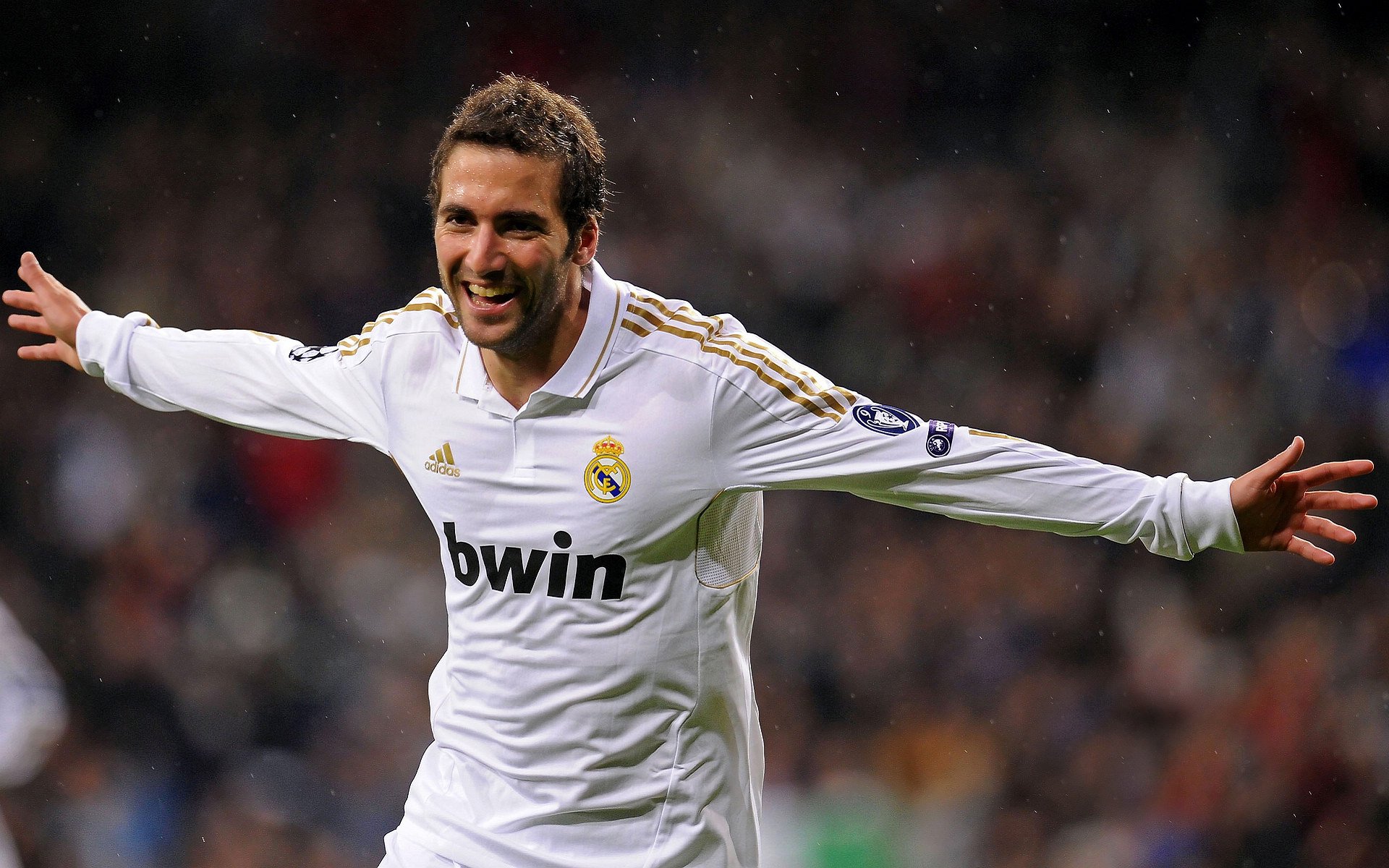 亚洲之光闪耀世界杯，黄喜灿完美发挥，洪都拉斯末节逆转带走德国